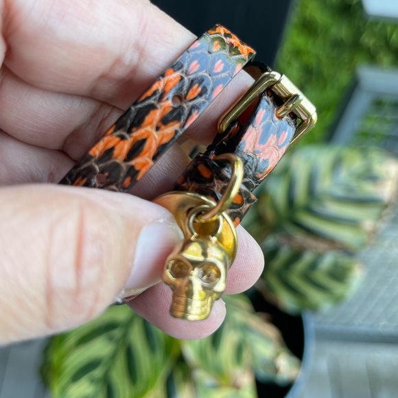MOVING SALE: ALEXANDER MCQUEEN SKULL LEATHER DOUBLE WRAP BRACELET💀🧡 - Picture 8 of 16